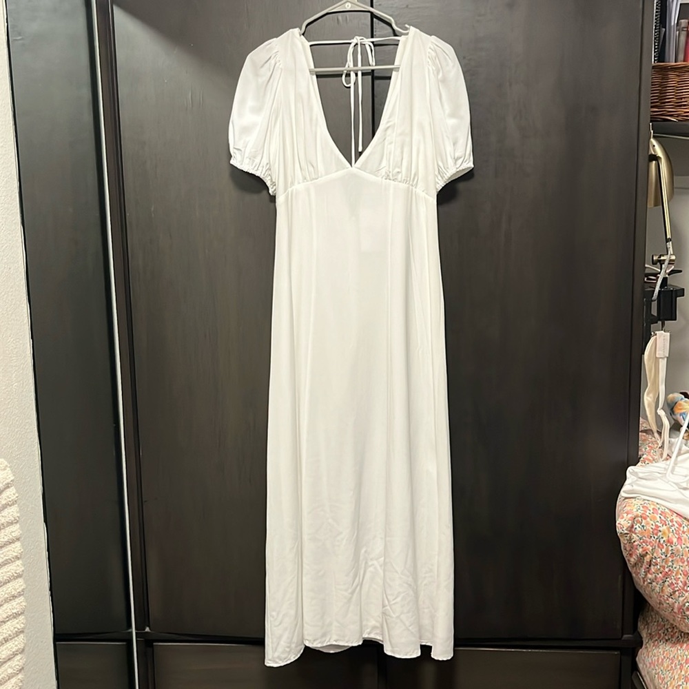 🤍⭐️✨NWT Attu Emory Park maxi dress✨⭐️🤍